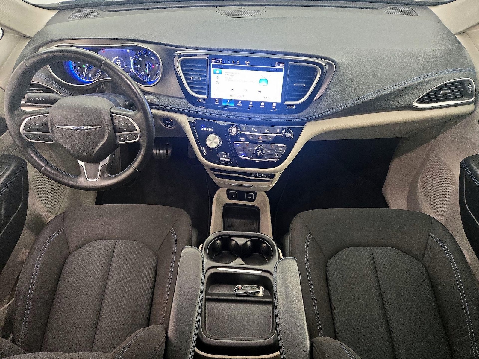 Apple CarPlay® & Android Auto™