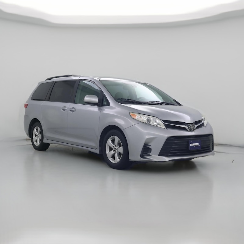 2018 Toyota Sienna LE