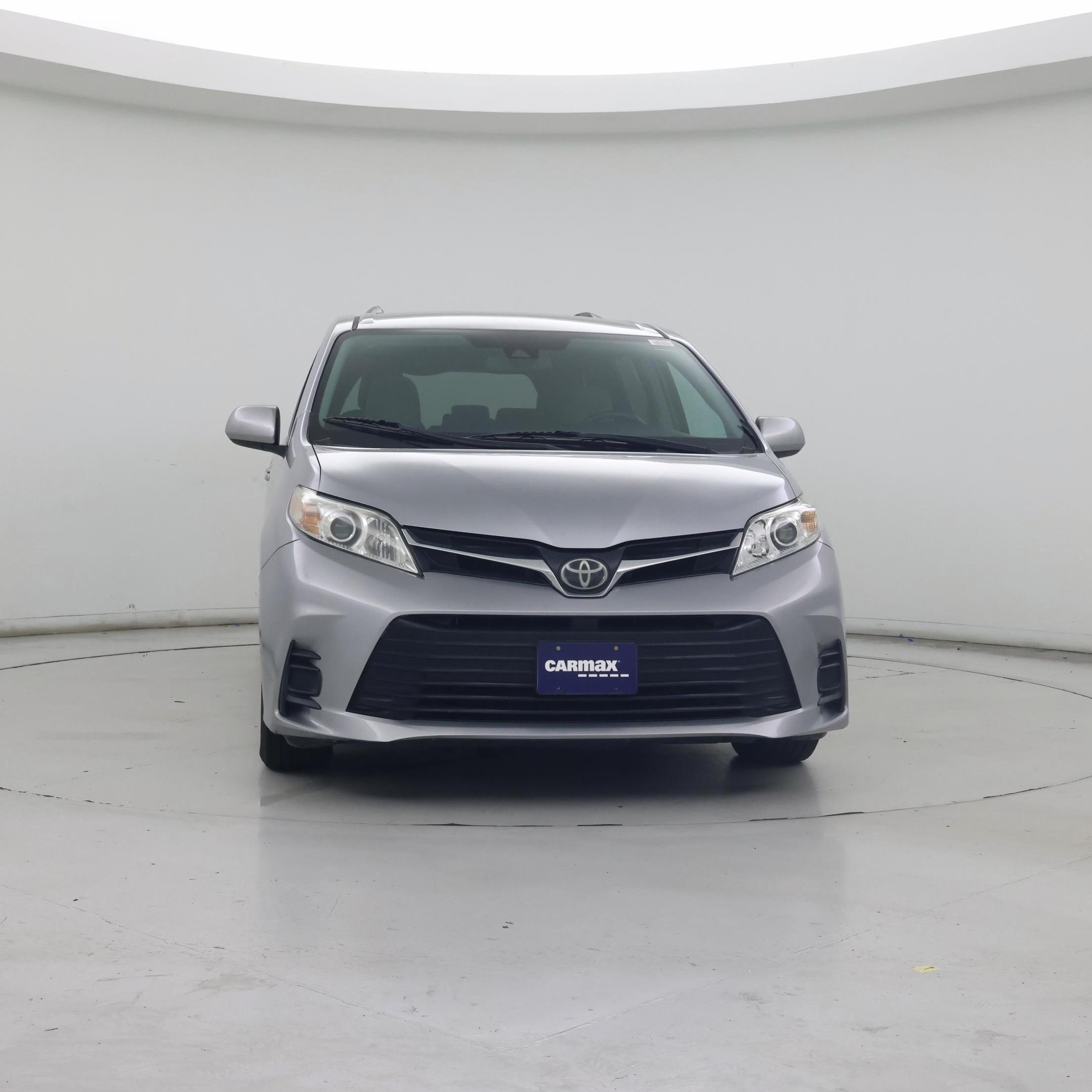Thumbnail: 2018 Toyota Sienna - 5
