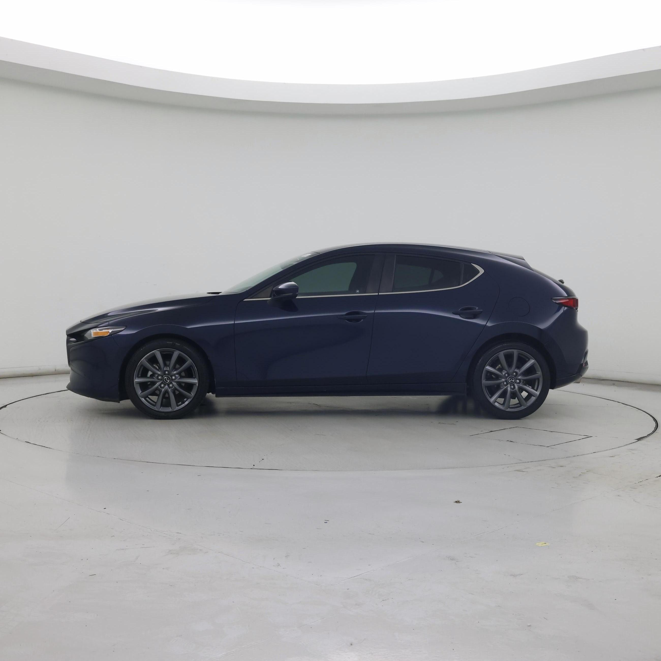 Thumbnail: 2021 Mazda Mazda3 - 3