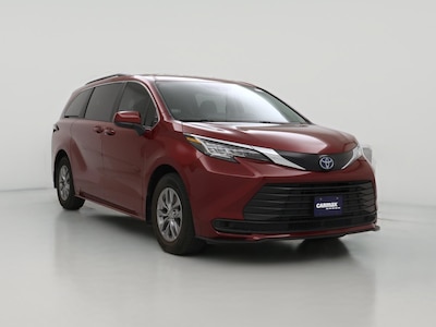 2023 Toyota Sienna Hybrid LE