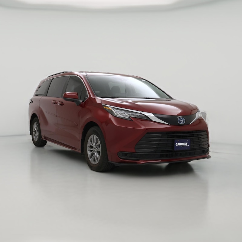 2023 Toyota Sienna Hybrid LE