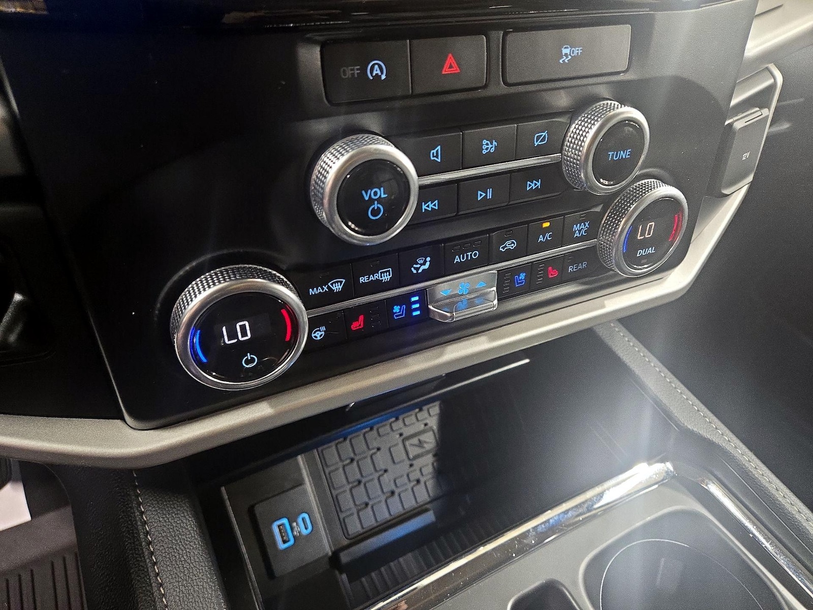 2024 Ford Expedition XLT - Photo 17