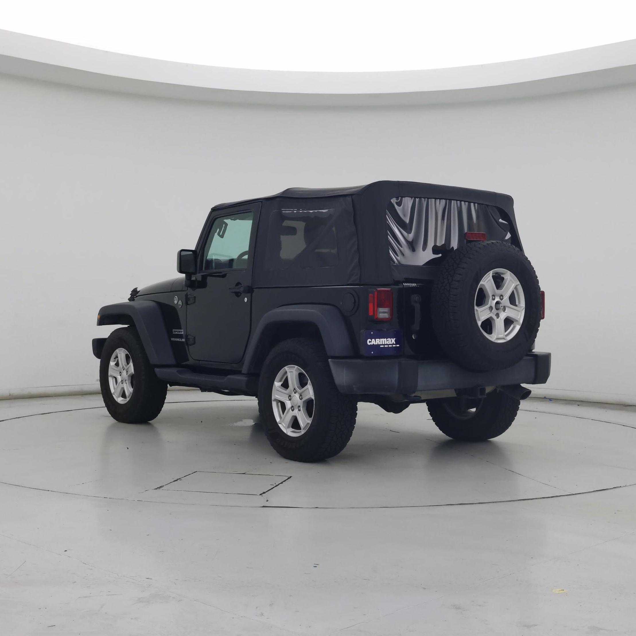 Thumbnail: 2017 Jeep Wrangler - 2