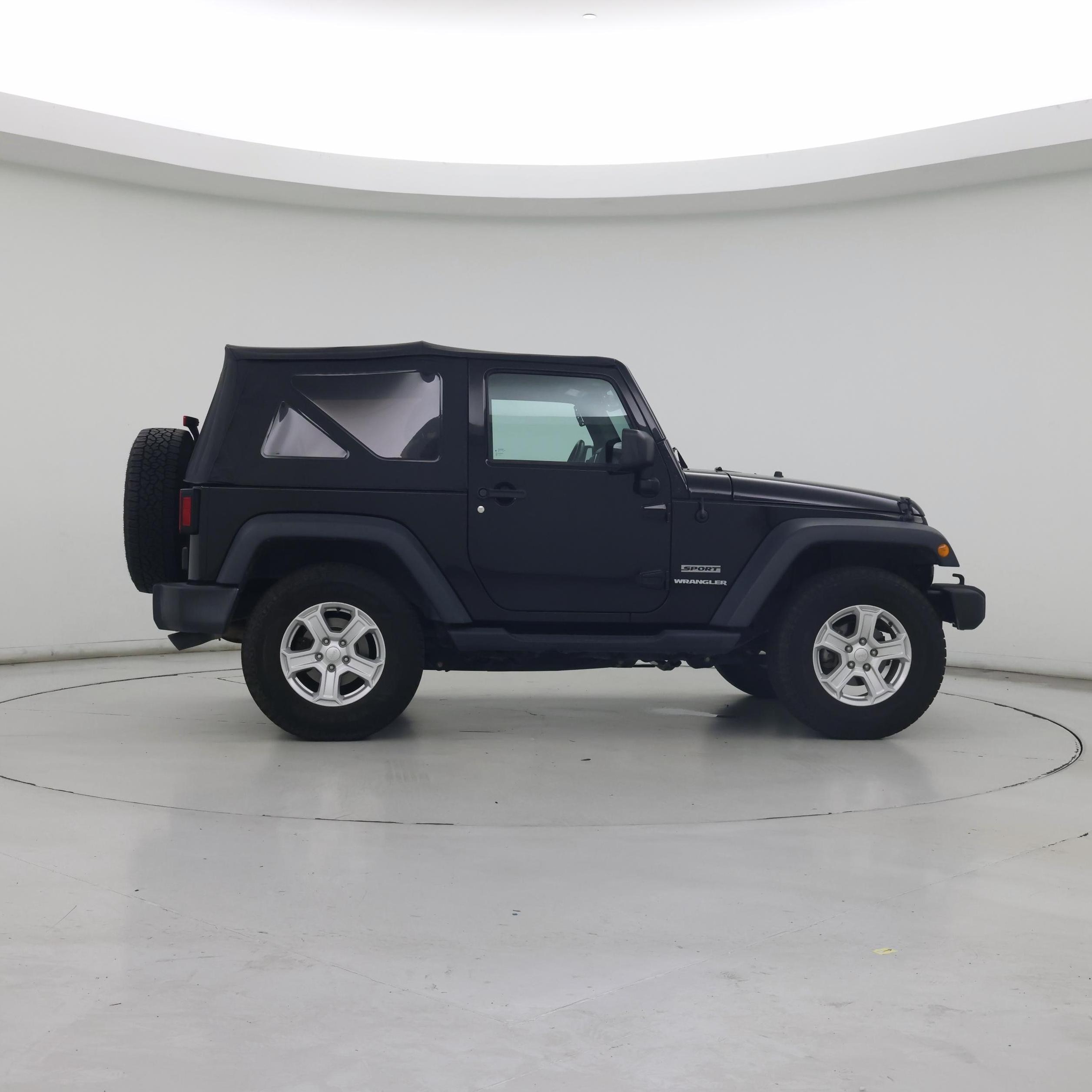 Thumbnail: 2017 Jeep Wrangler - 7