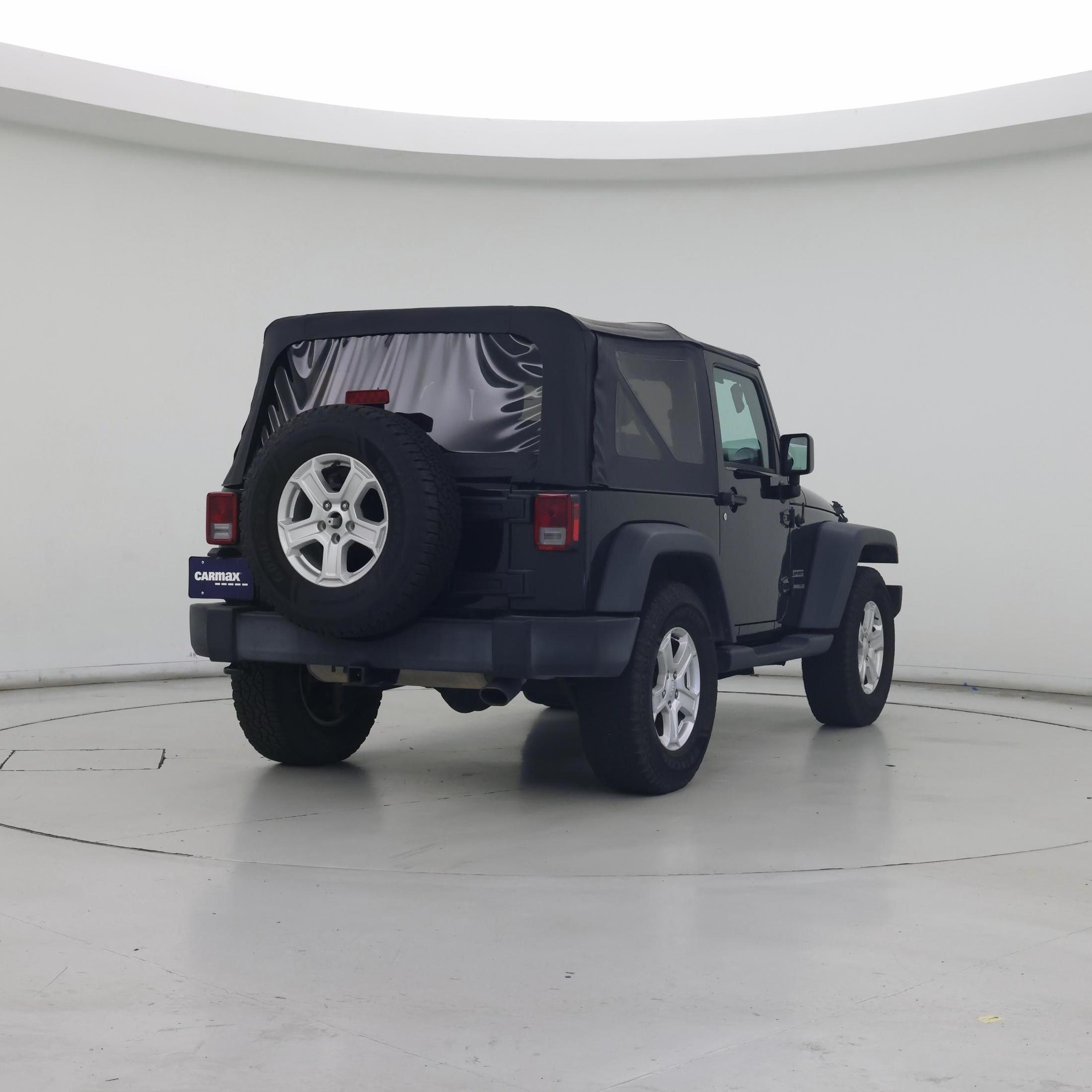 Thumbnail: 2017 Jeep Wrangler - 8