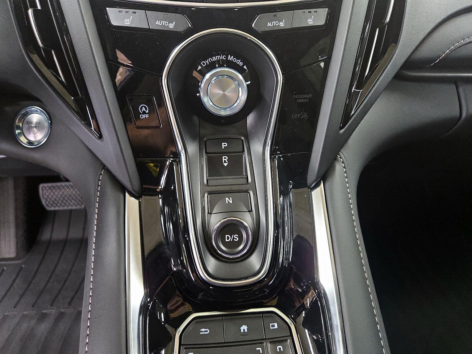 2025 Acura RDX Base - Photo 18