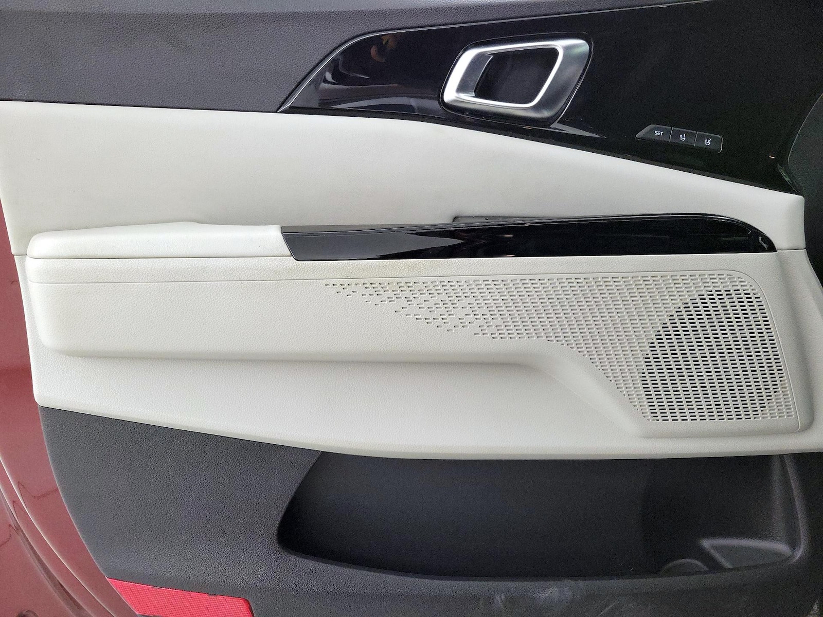 2024 Kia Carnival SX - Photo 13