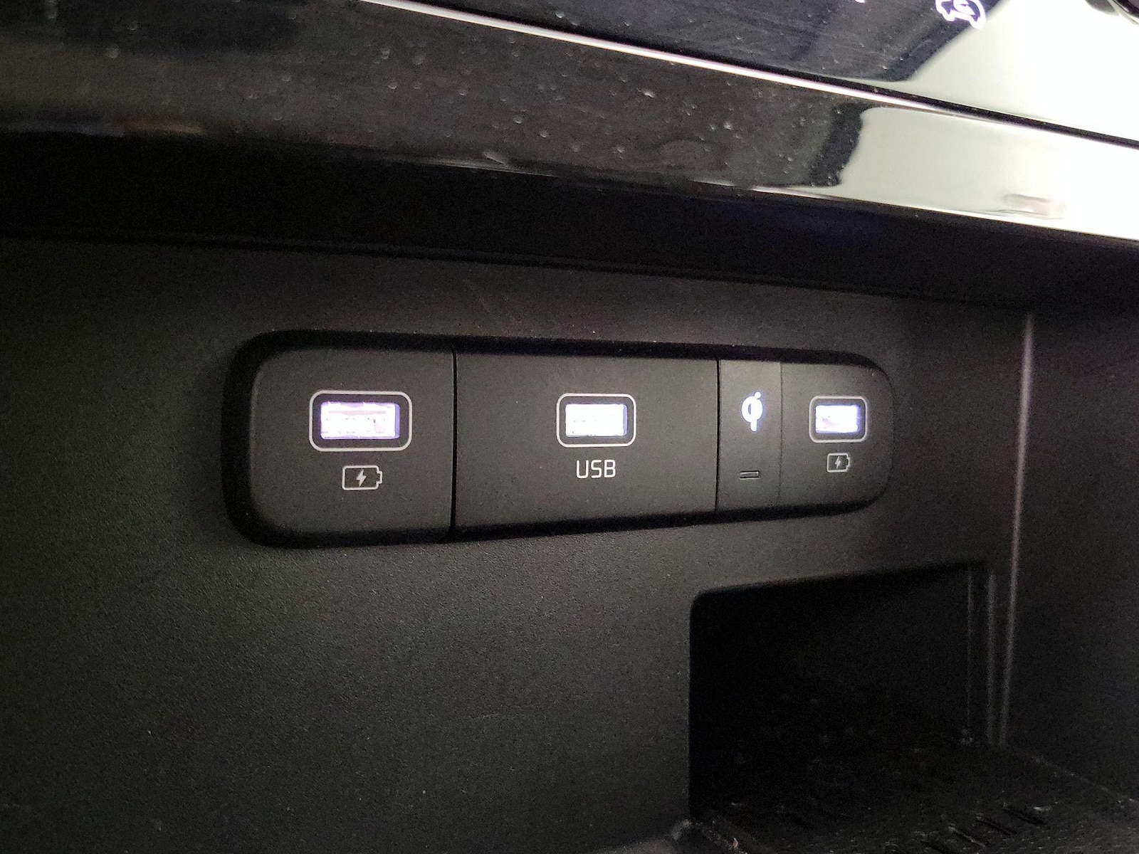 2024 Kia Carnival SX - Photo 19