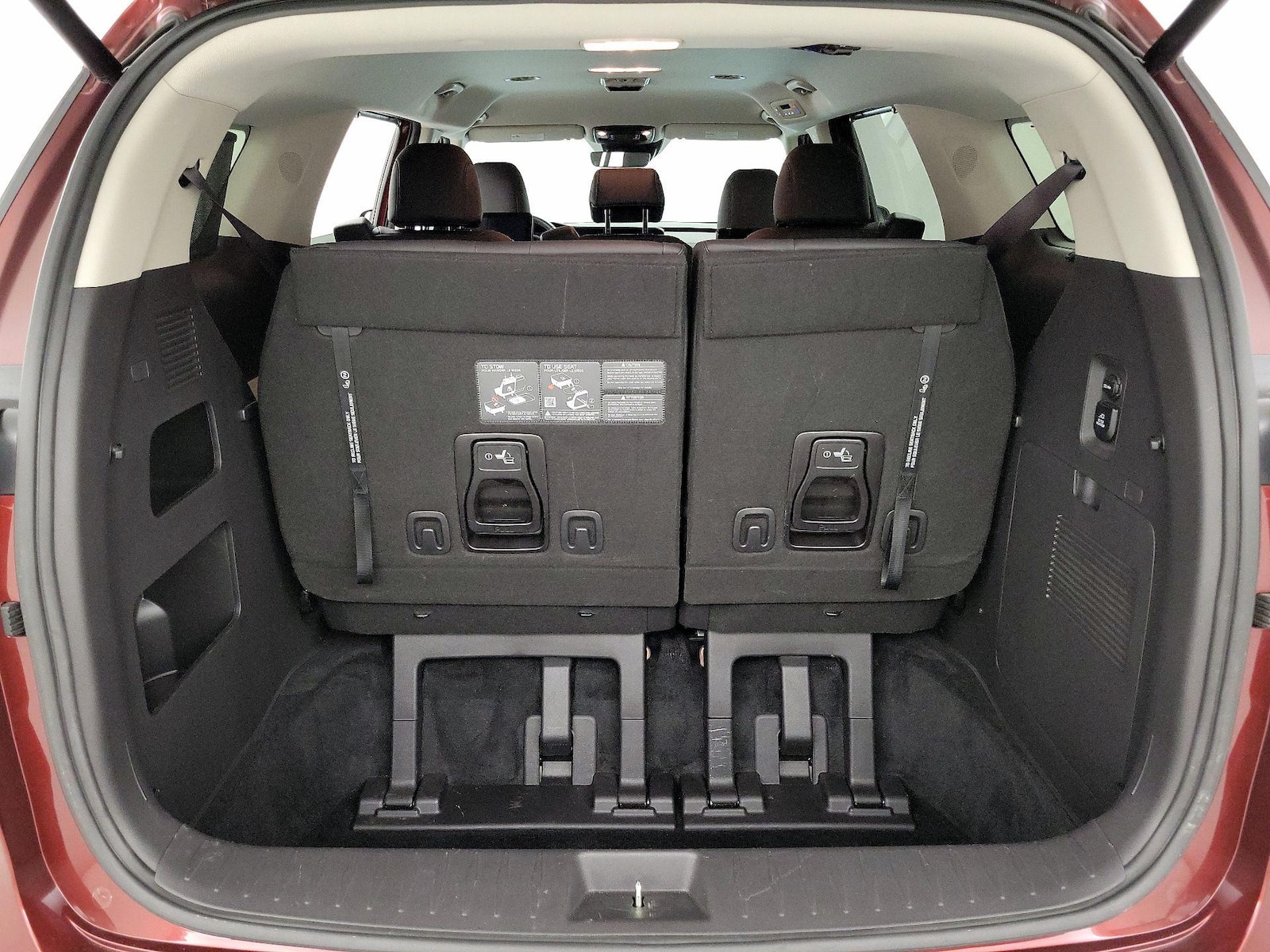 2024 Kia Carnival SX - Photo 21