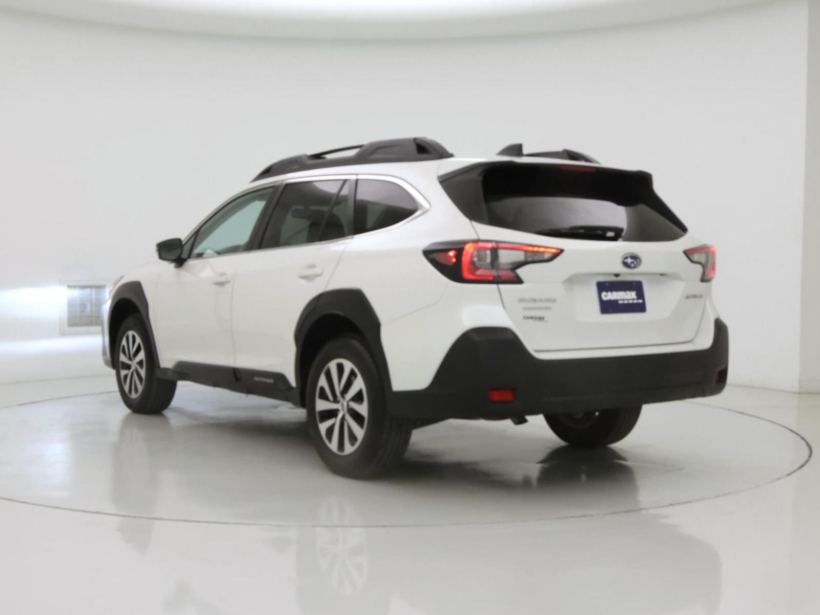 2023 Subaru Outback Premium - Photo 3