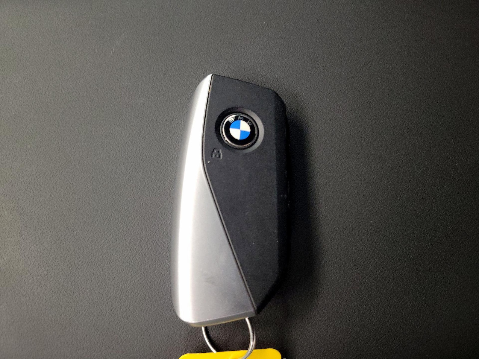 2026 BMW X3 30 - Photo 23