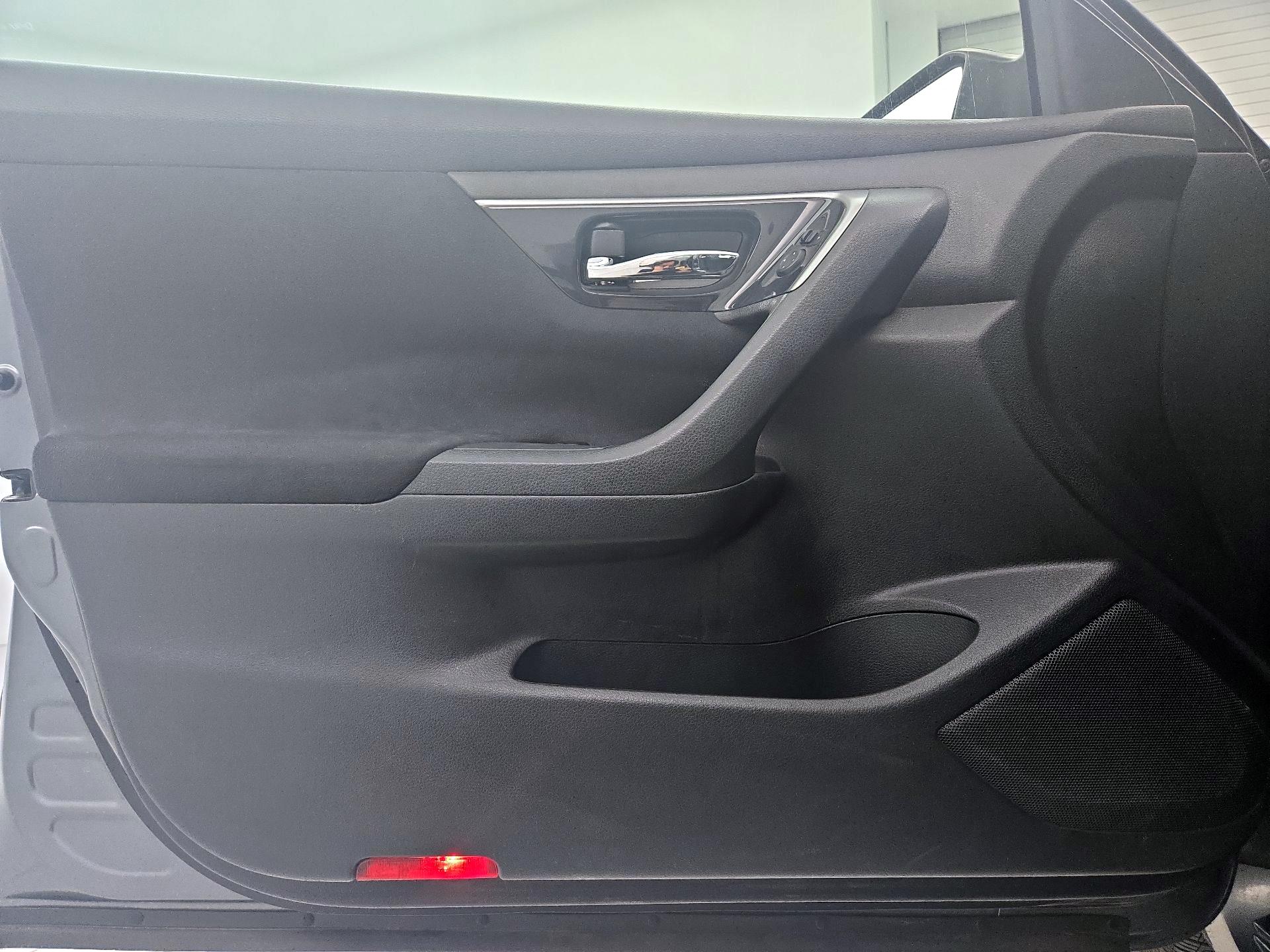 Thumbnail: 2014 Nissan Altima - 10