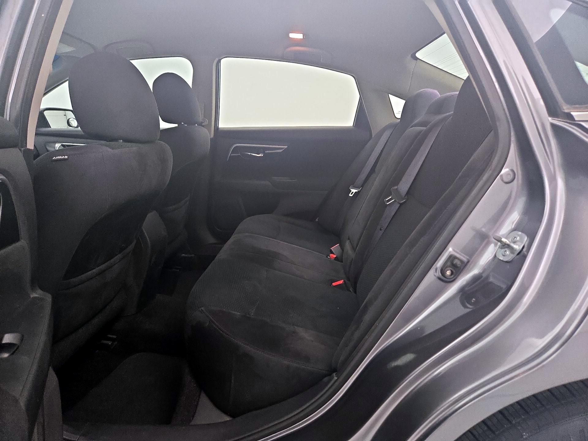 Thumbnail: 2014 Nissan Altima - 16