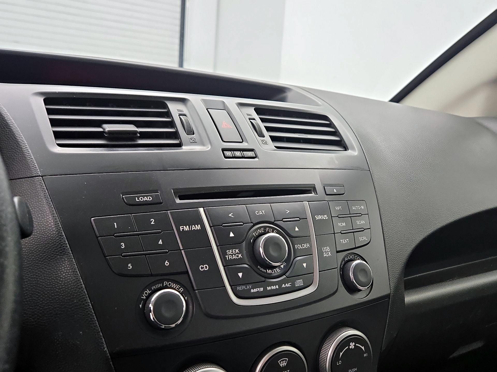 Thumbnail: 2014 Mazda Mazda5 - 14