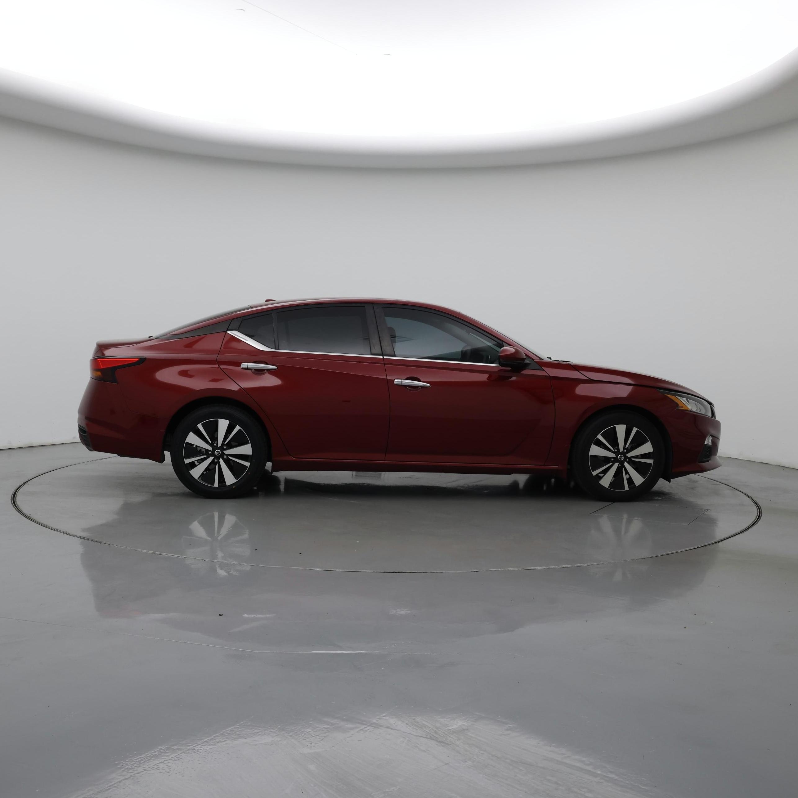 Thumbnail: 2021 Nissan Altima - 7