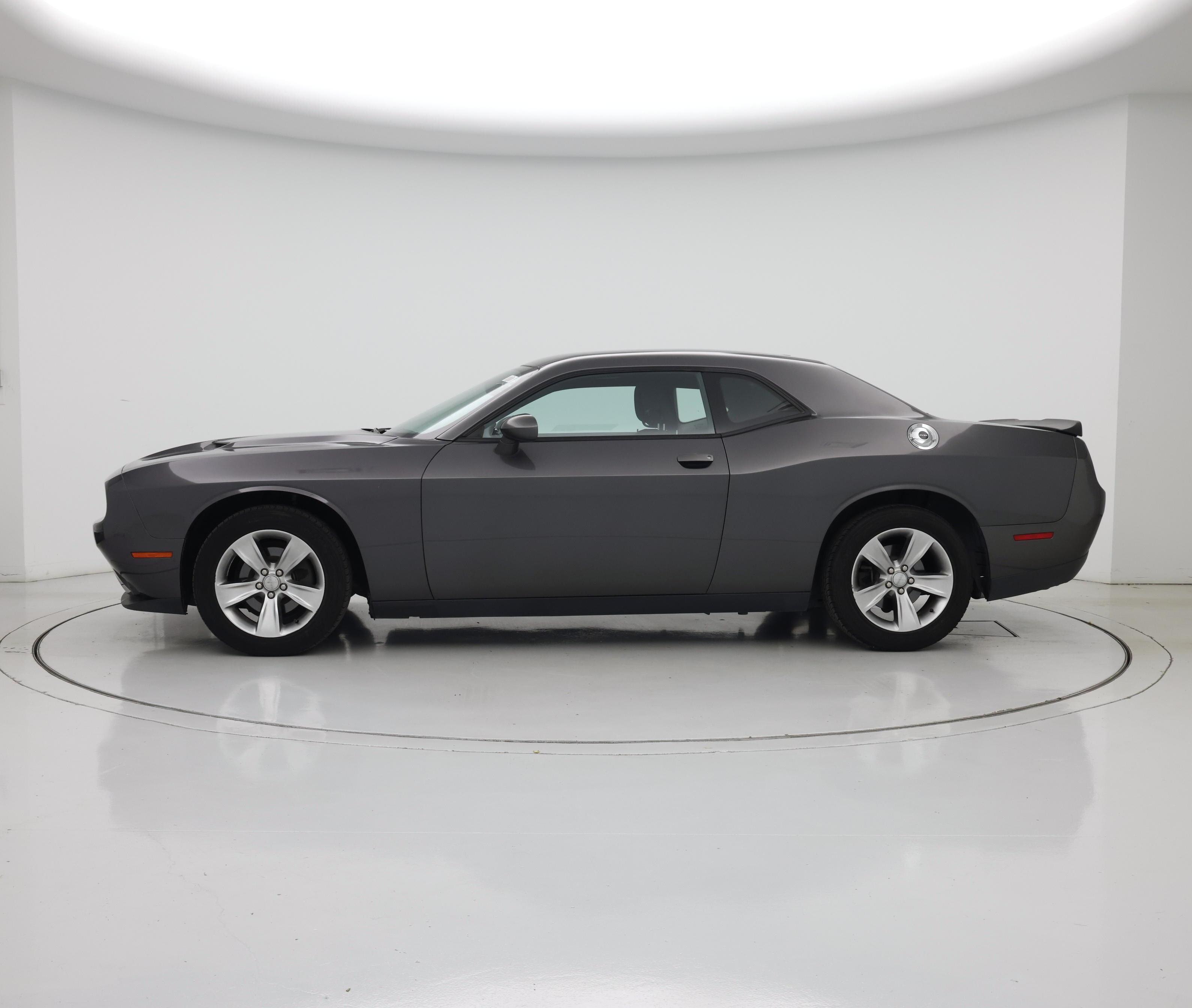 Thumbnail: 2018 Dodge Challenger - 3