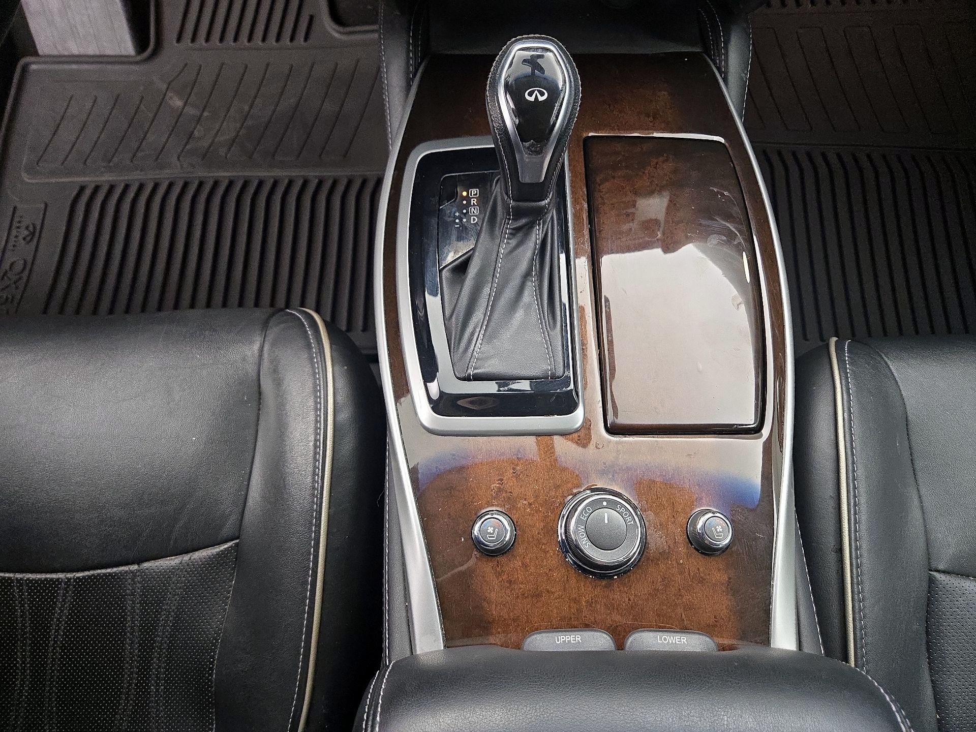 Thumbnail: 2016 INFINITI QX60 - 17