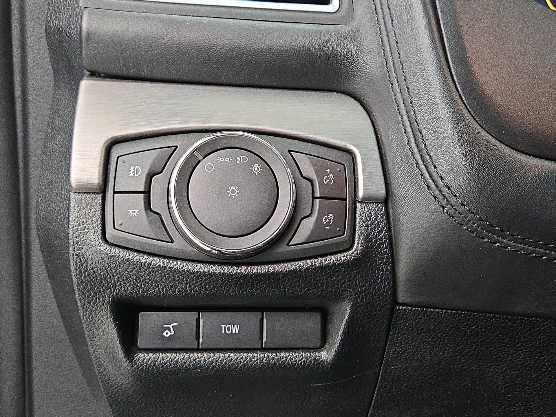 Thumbnail: 2017 Ford Explorer - 13