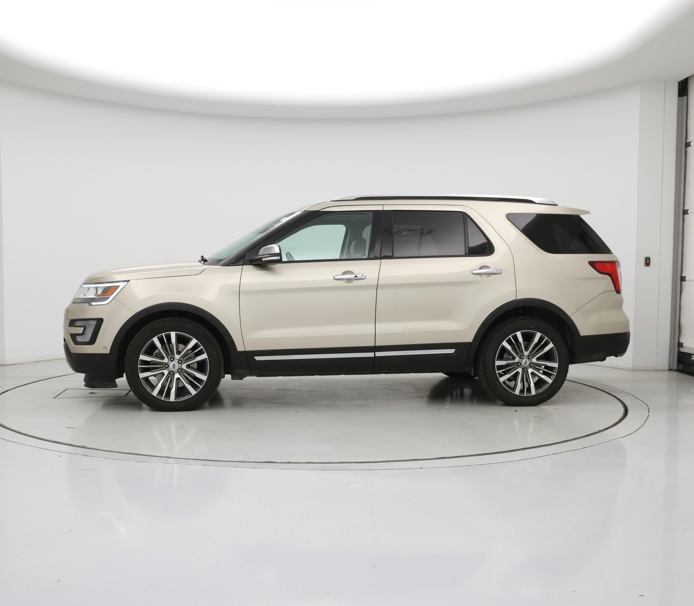 Thumbnail: 2017 Ford Explorer - 3