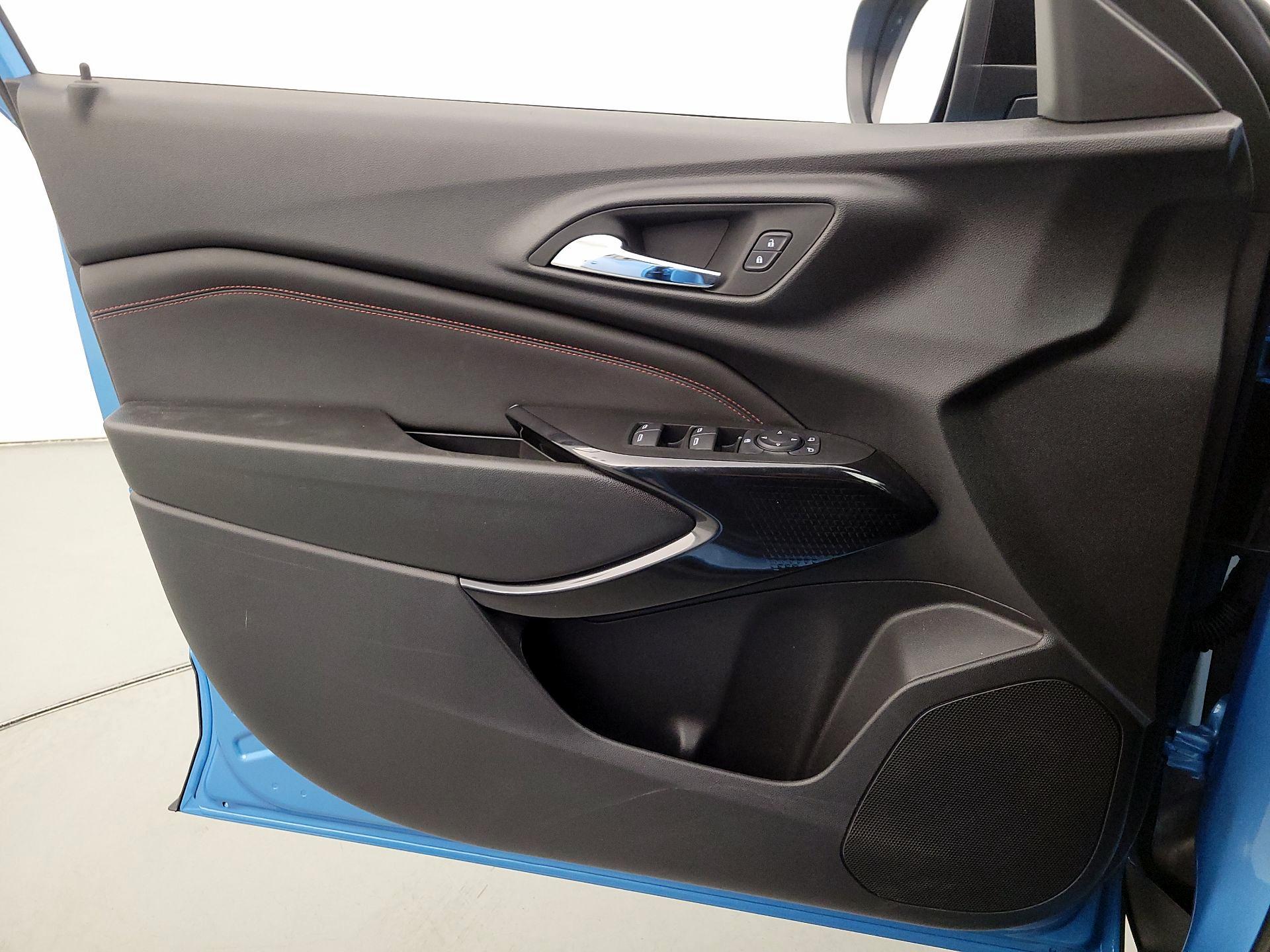 Thumbnail: 2026 Chevrolet Trax - 12