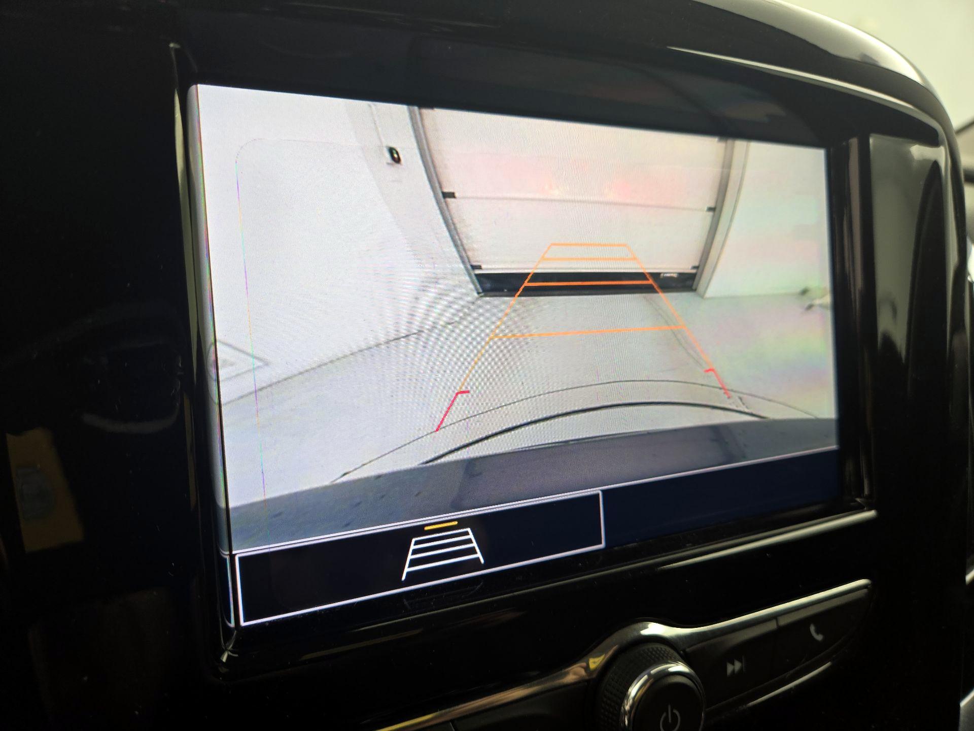 Thumbnail: 2020 Chevrolet Traverse - 14