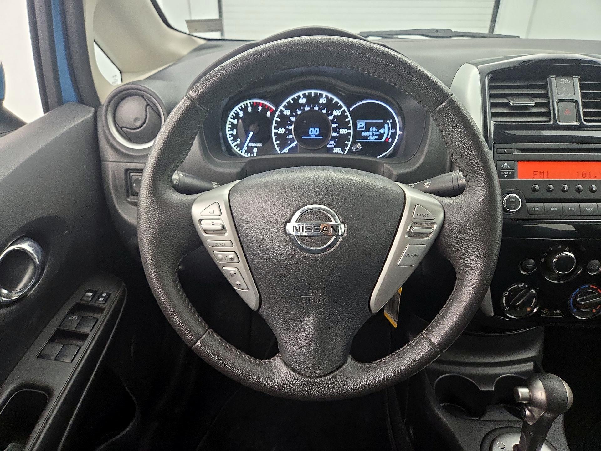Thumbnail: 2015 Nissan Versa Note - 10