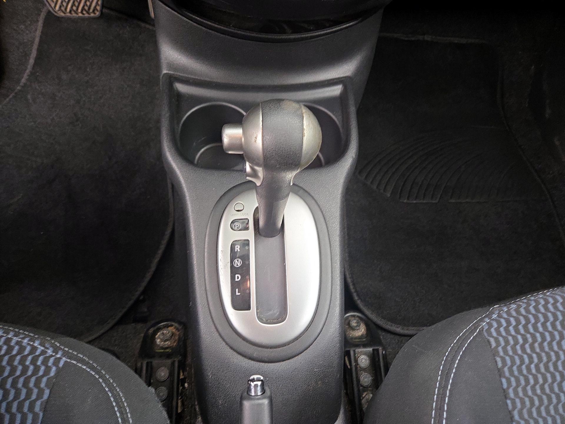 Thumbnail: 2015 Nissan Versa Note - 16