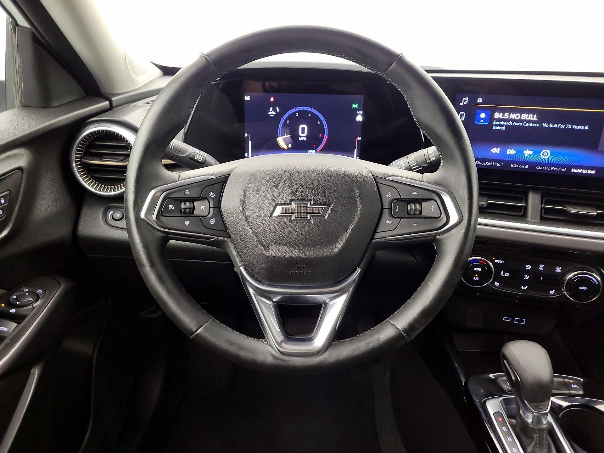 Thumbnail: 2025 Chevrolet Trax - 10