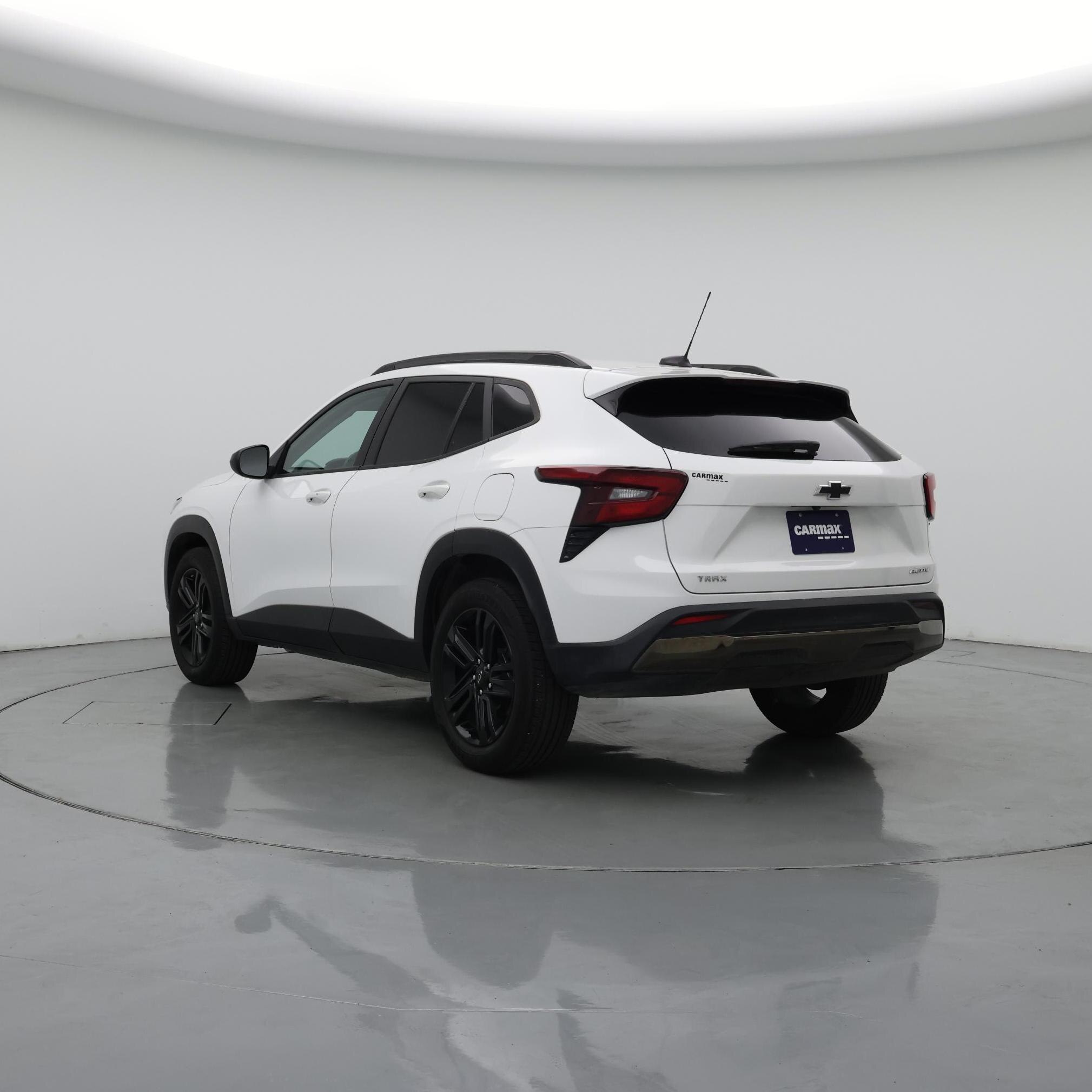 Thumbnail: 2025 Chevrolet Trax - 2