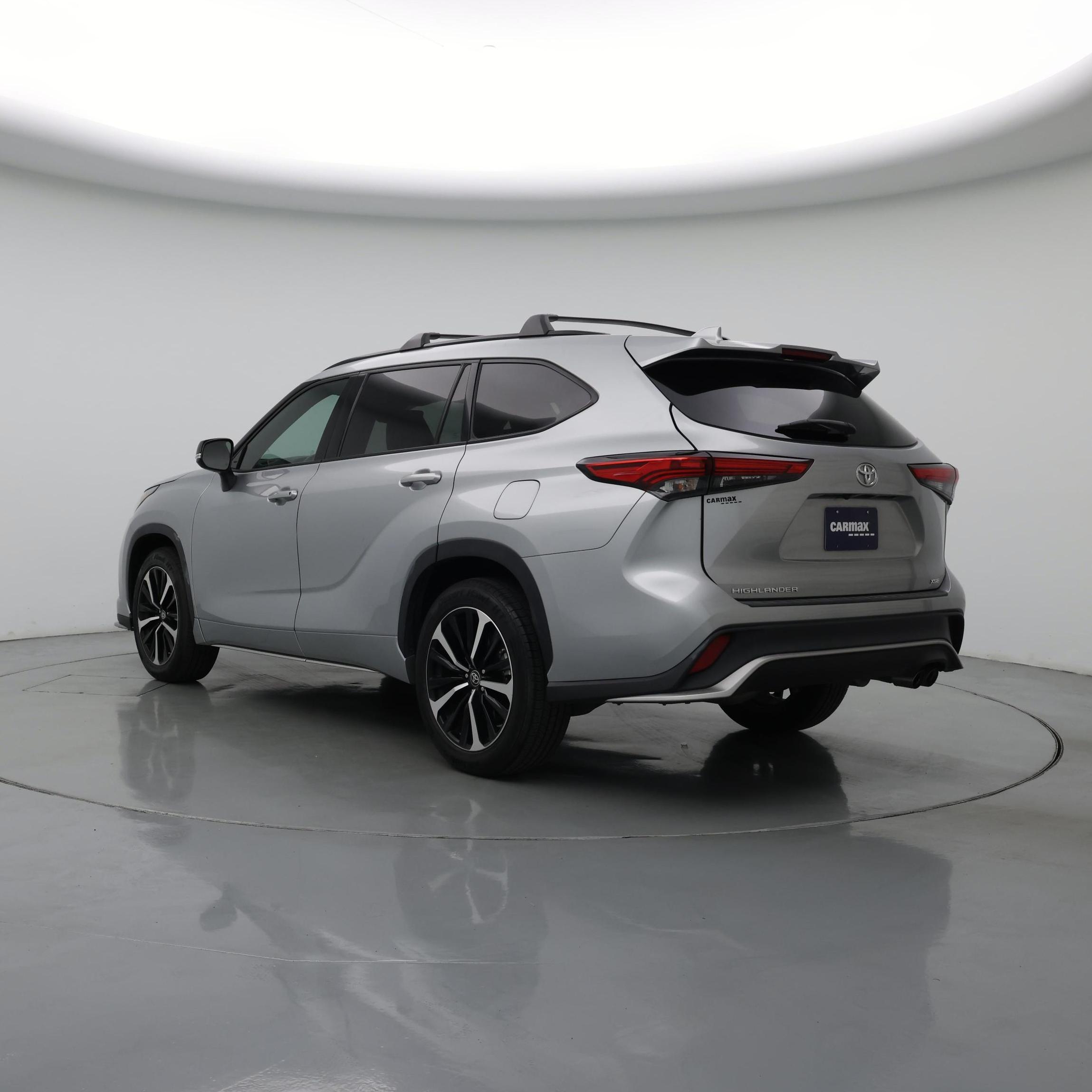 Thumbnail: 2022 Toyota Highlander - 2