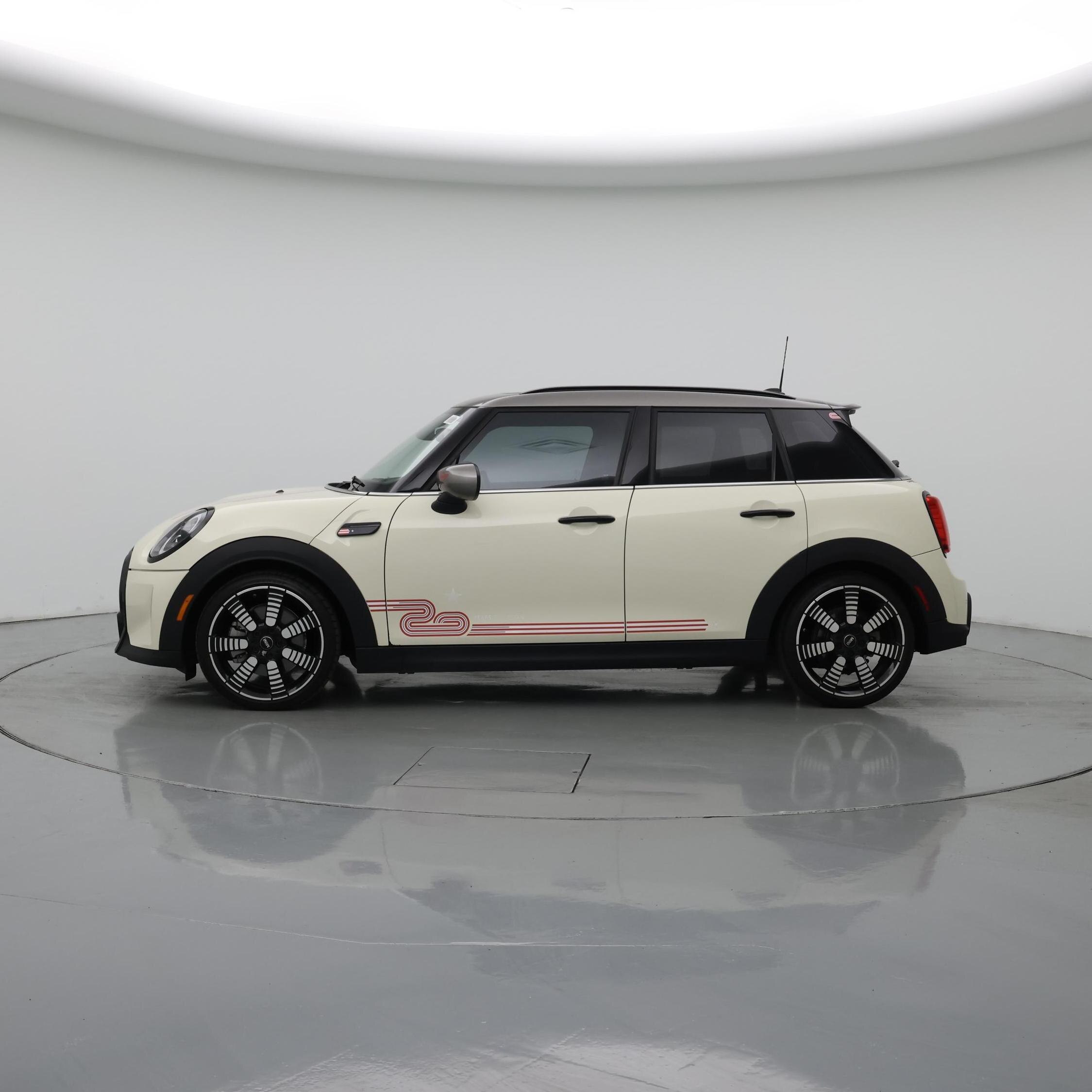 Thumbnail: 2023 MINI Cooper Hardtop - 3