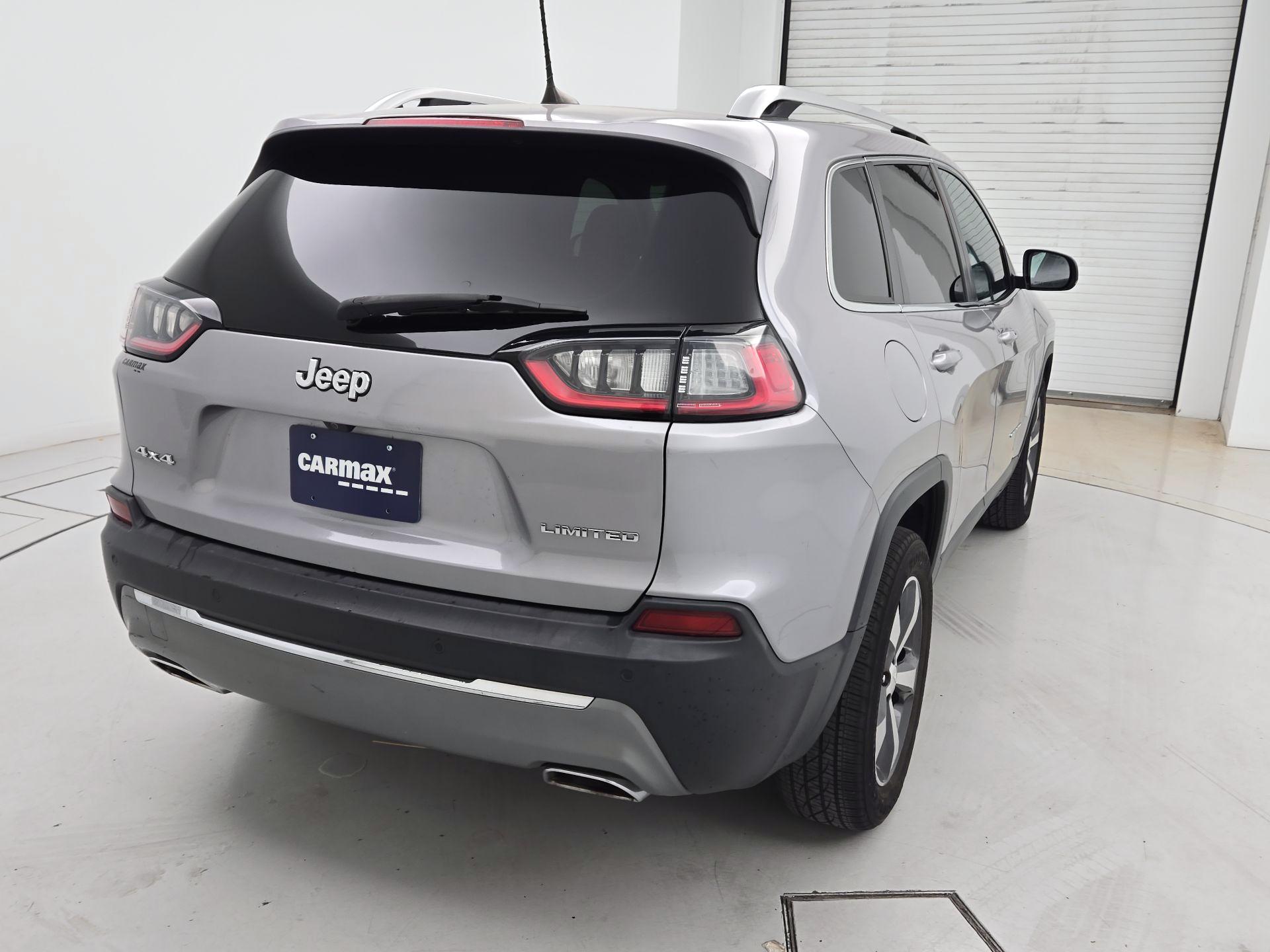 Thumbnail: 2019 Jeep Cherokee - 5