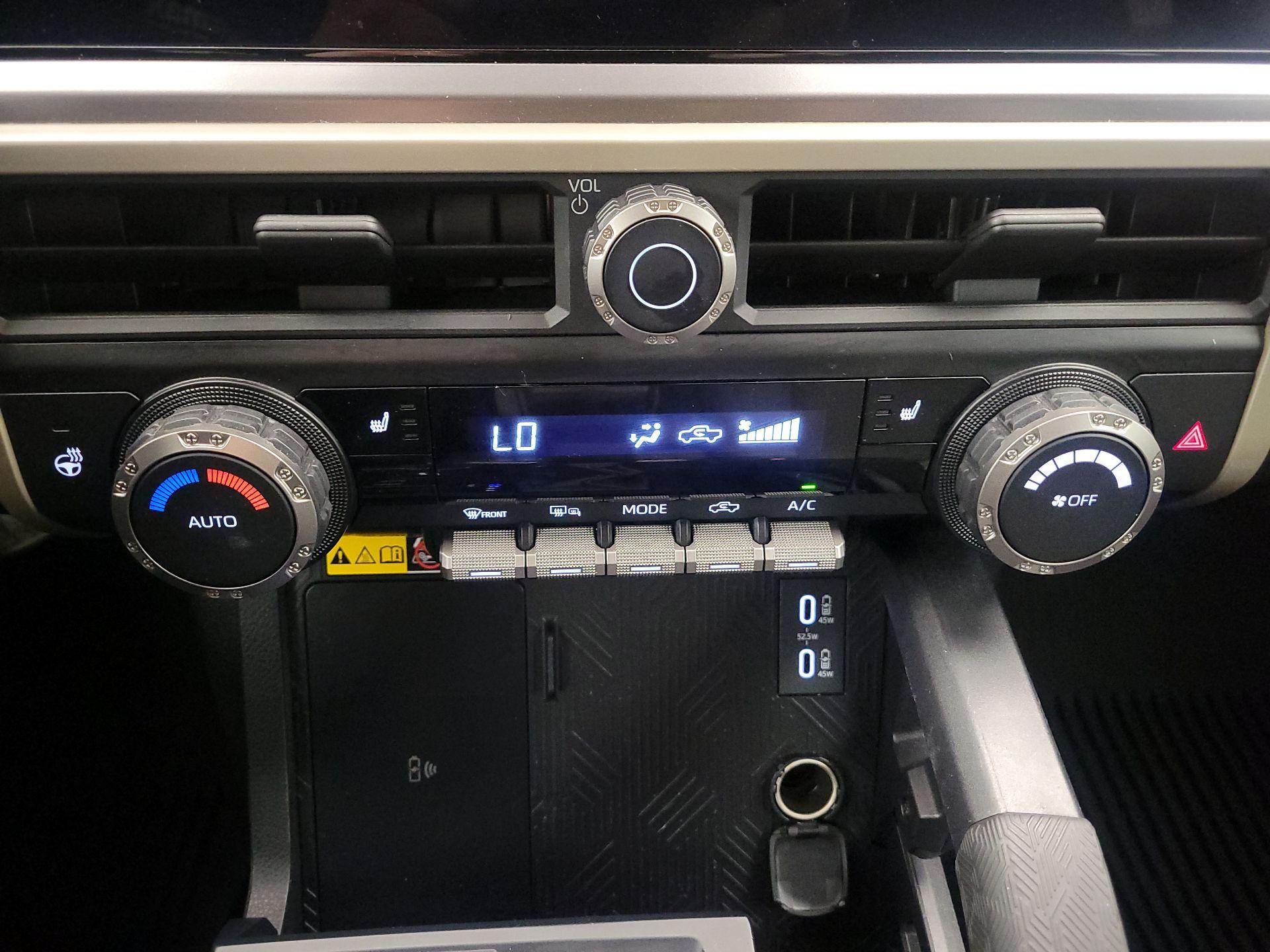 Thumbnail: 2024 Toyota Tacoma - 17