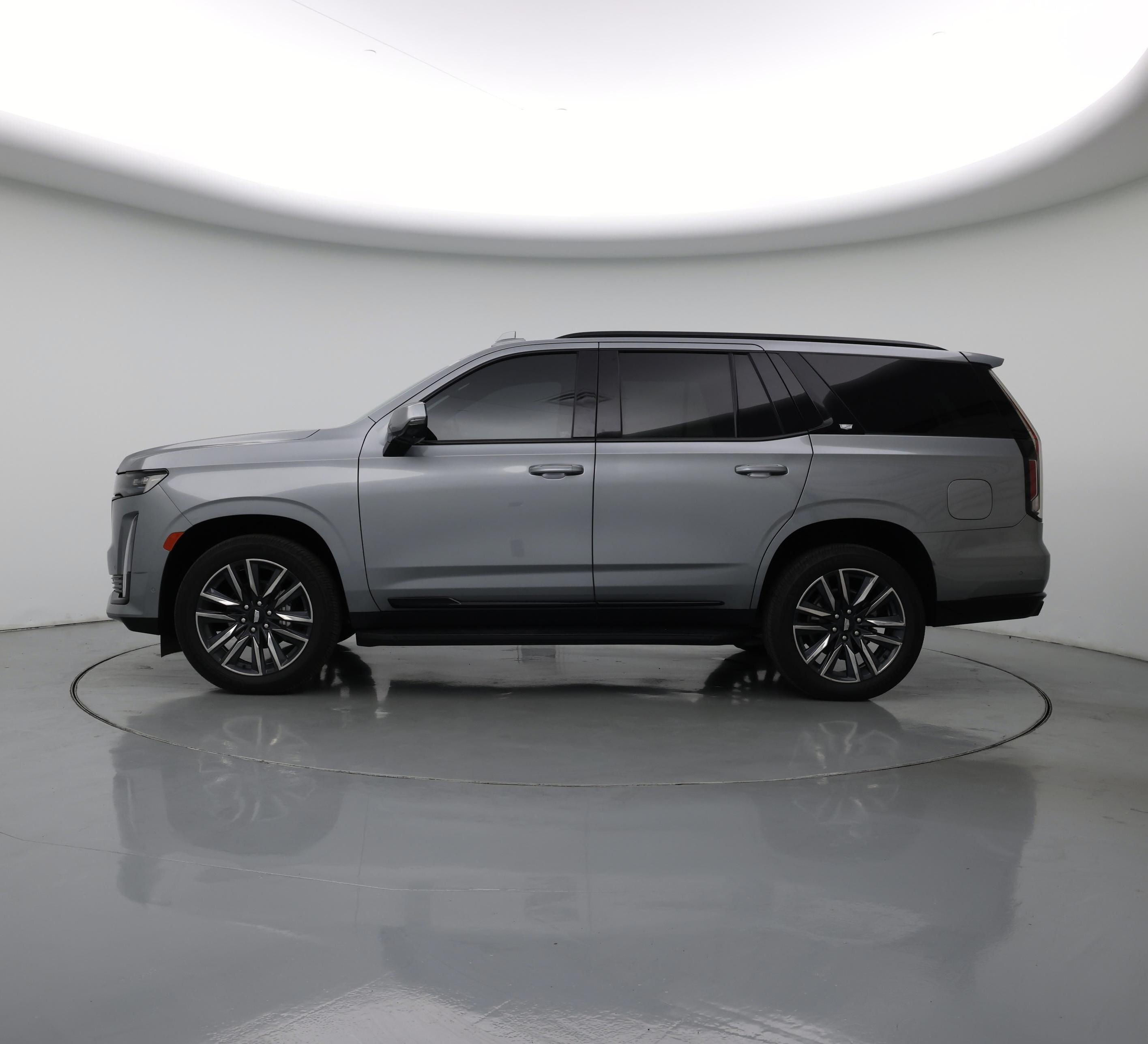 Thumbnail: 2023 Cadillac Escalade - 3