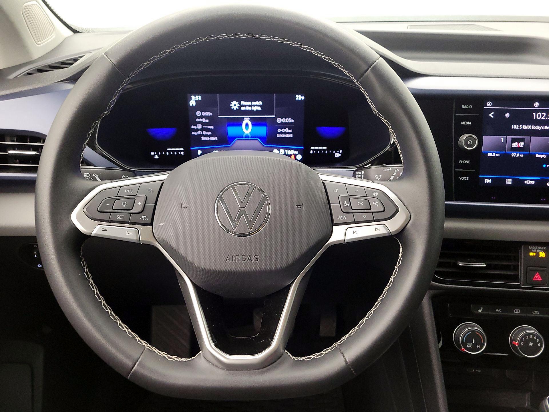 Thumbnail: 2023 Volkswagen Taos - 10