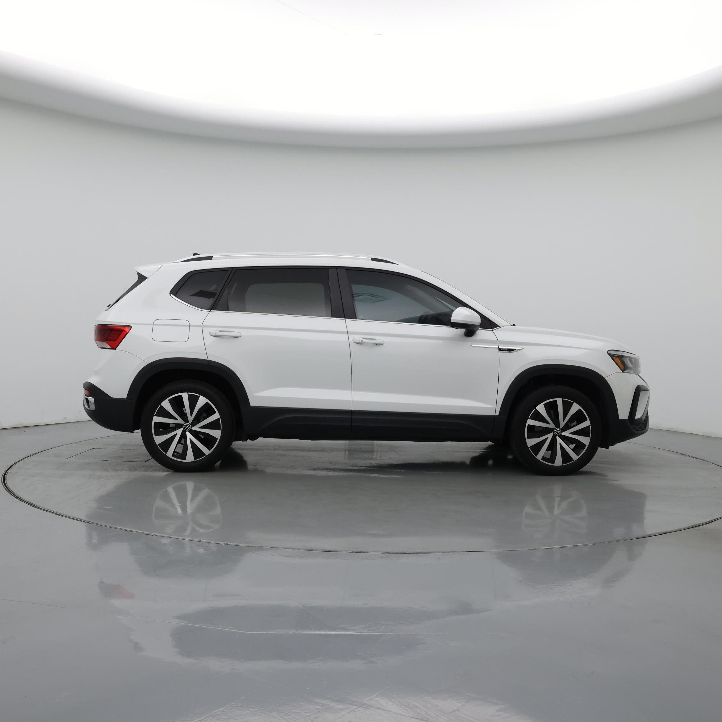 Thumbnail: 2023 Volkswagen Taos - 7