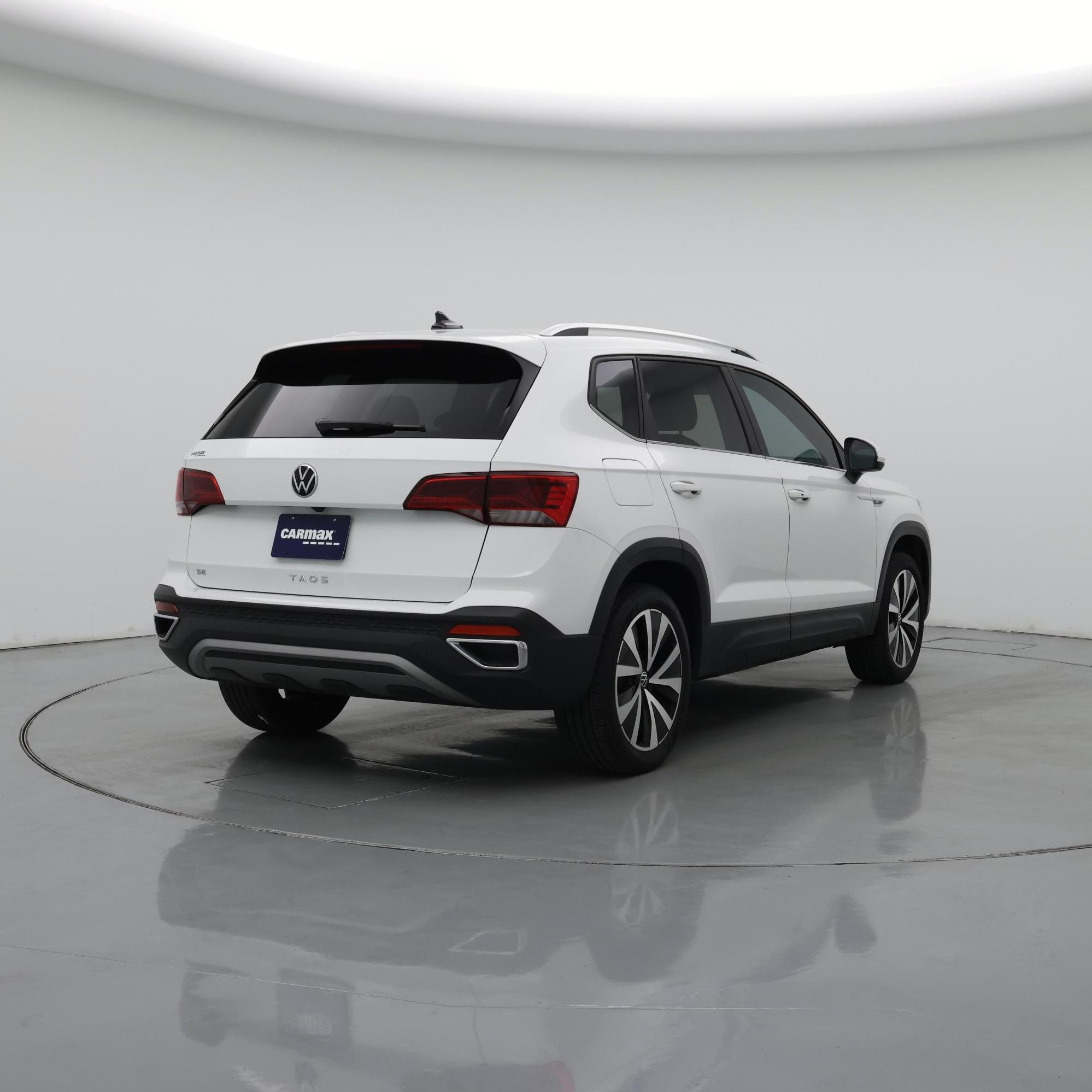 Thumbnail: 2023 Volkswagen Taos - 8