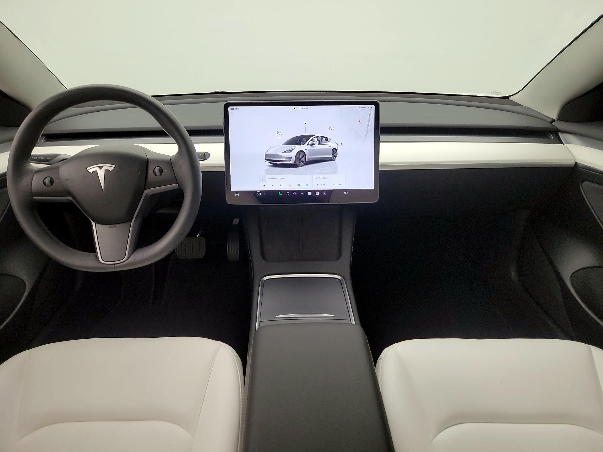 Thumbnail: 2023 Tesla Model 3 - 9