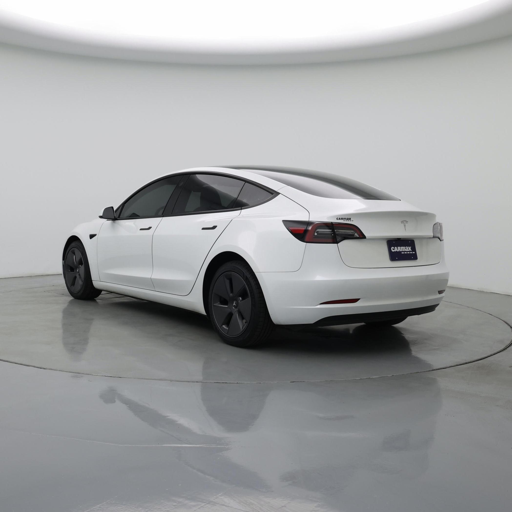 Thumbnail: 2023 Tesla Model 3 - 2