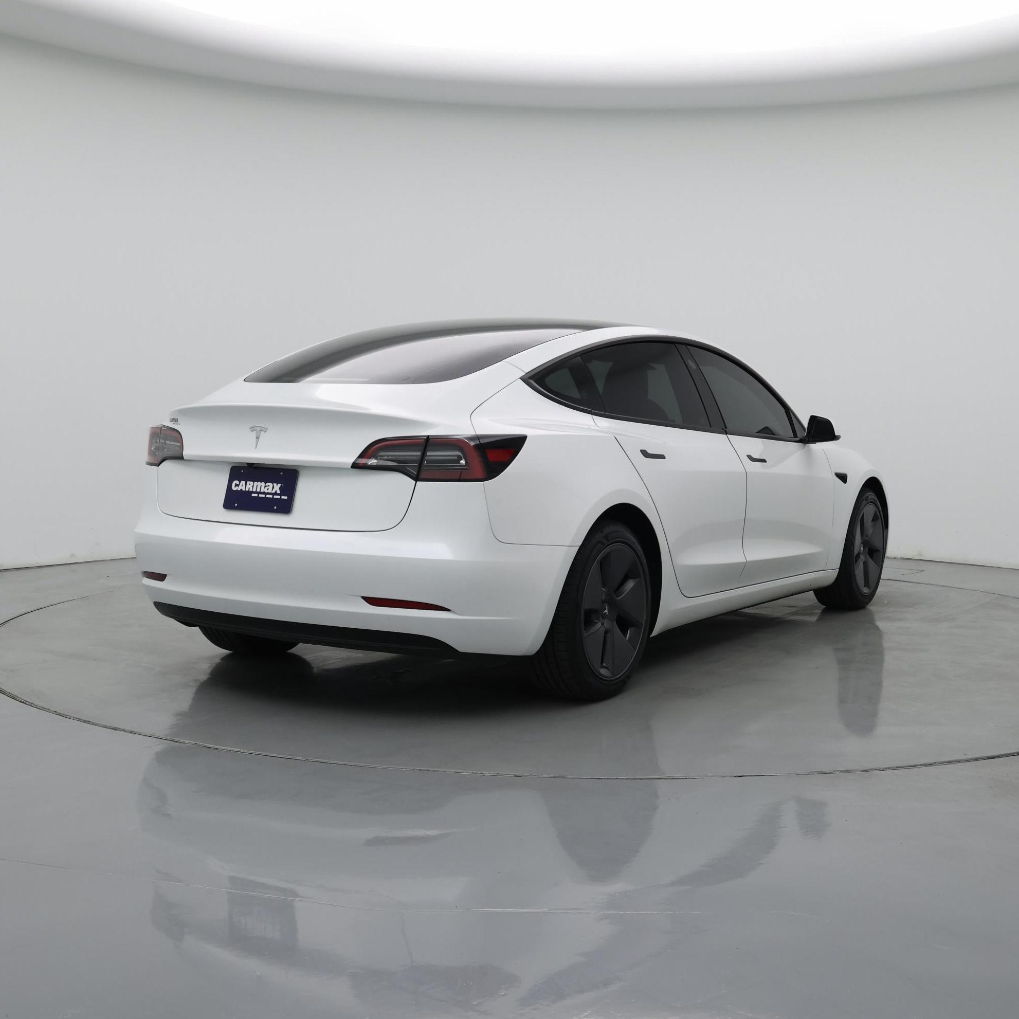 Thumbnail: 2023 Tesla Model 3 - 8