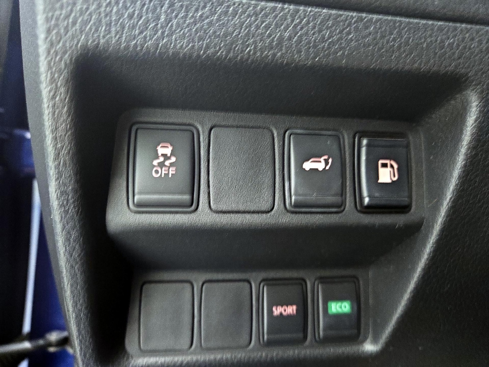 2018 Nissan Rogue SV - Photo 12