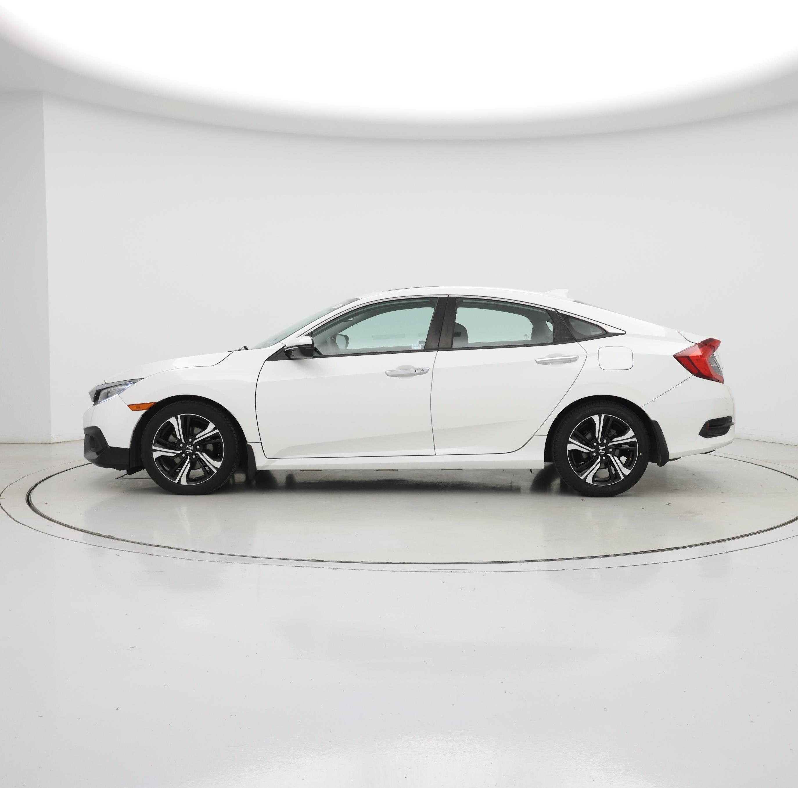 Thumbnail: 2017 Honda Civic - 3