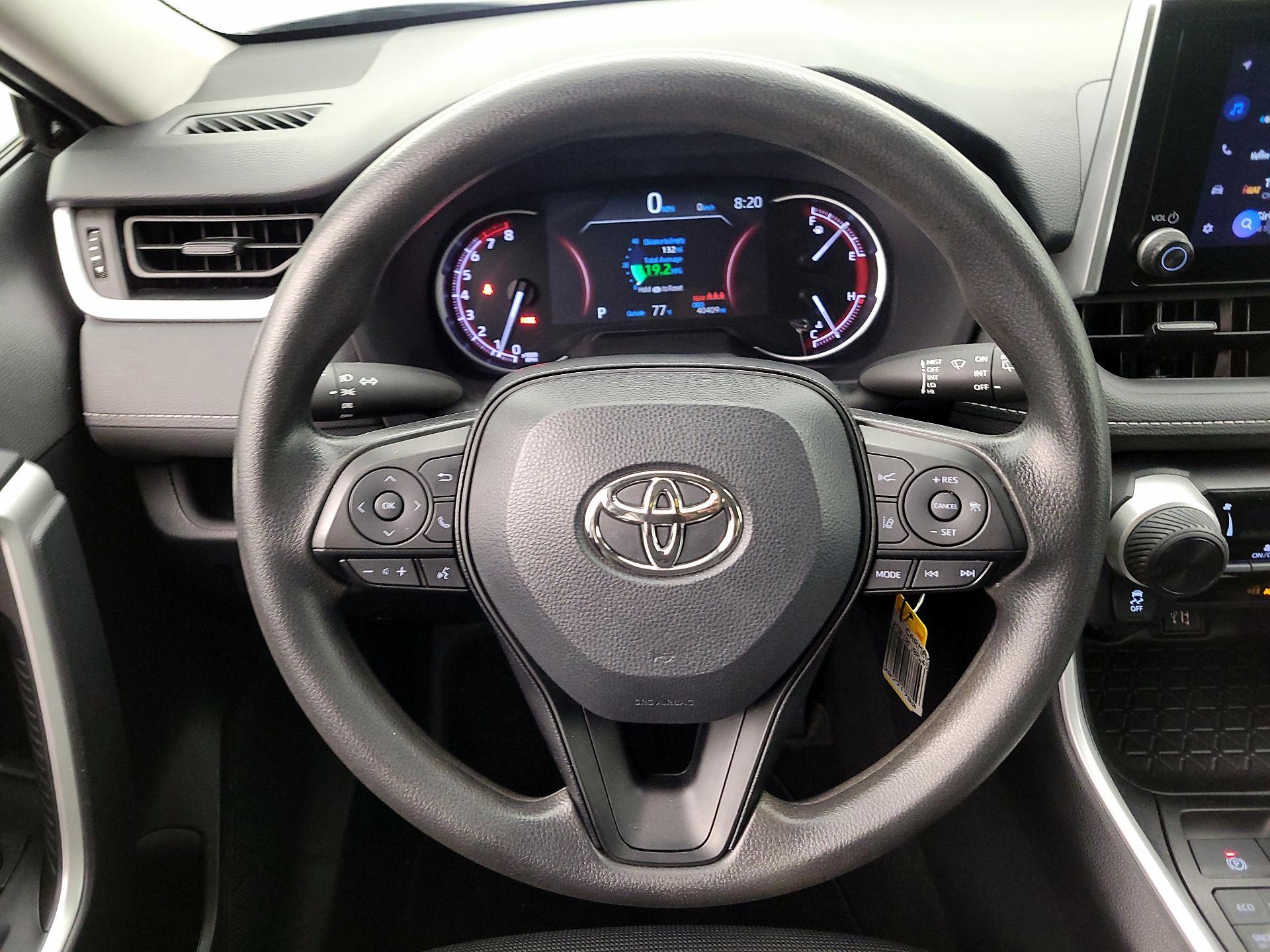 Thumbnail: 2024 Toyota RAV4 - 10