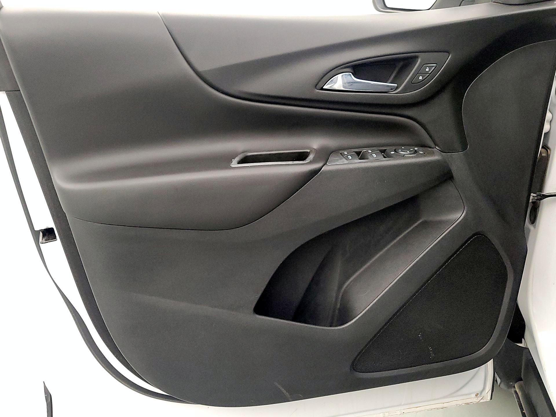 Thumbnail: 2020 Chevrolet Equinox - 12