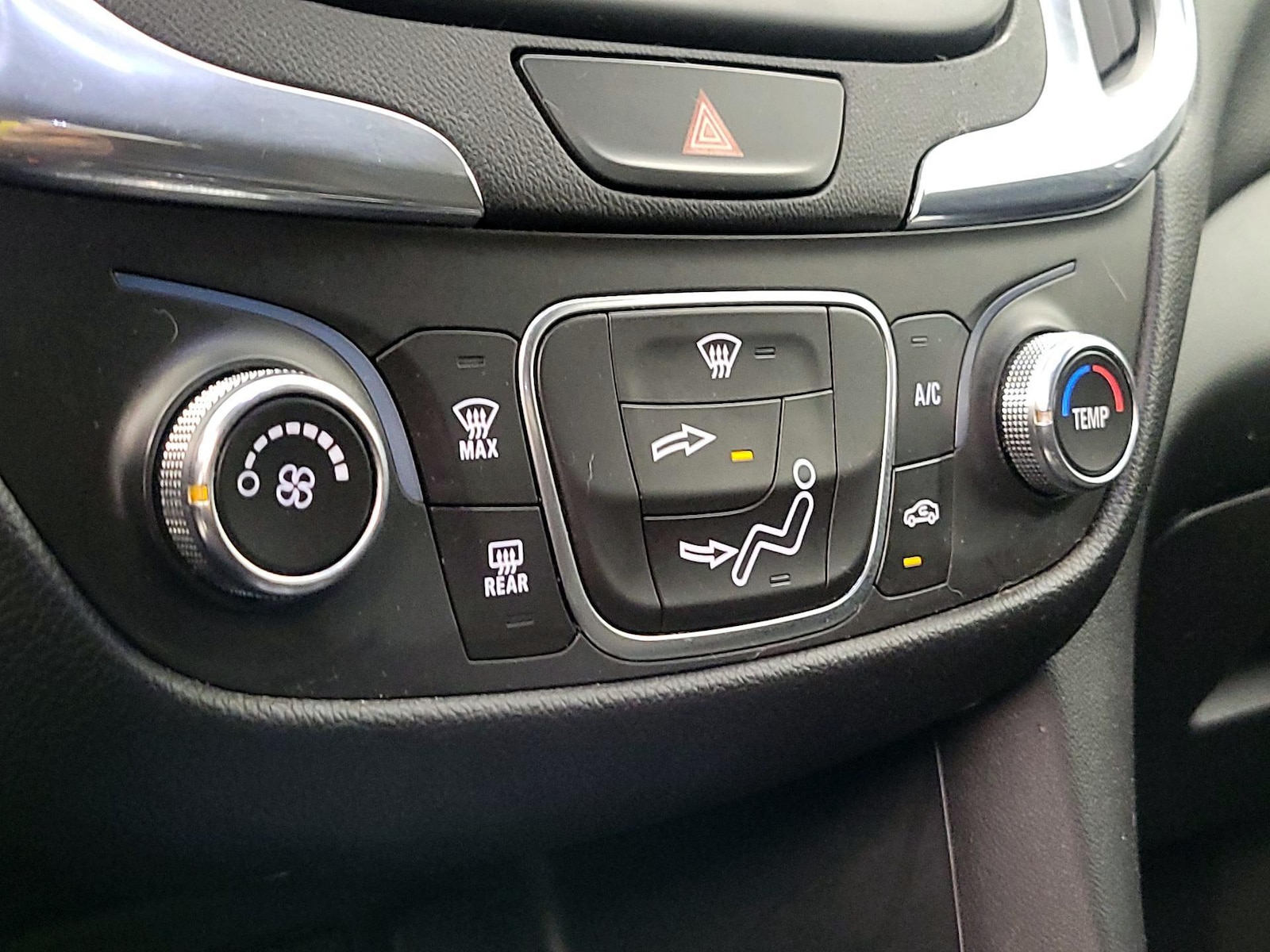 2020 Chevrolet Equinox 2FL - Photo 17