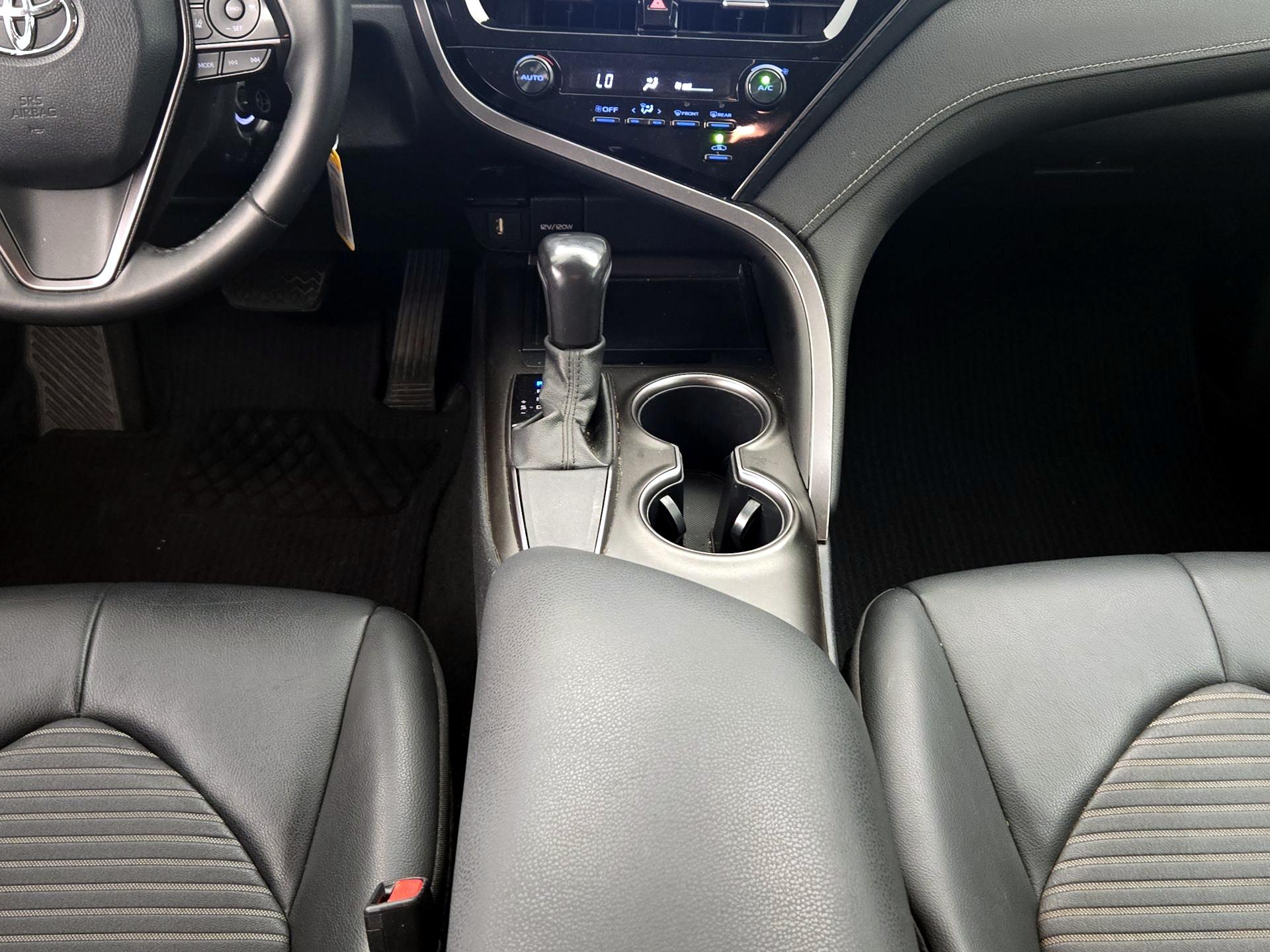 Thumbnail: 2021 Toyota Camry - 17