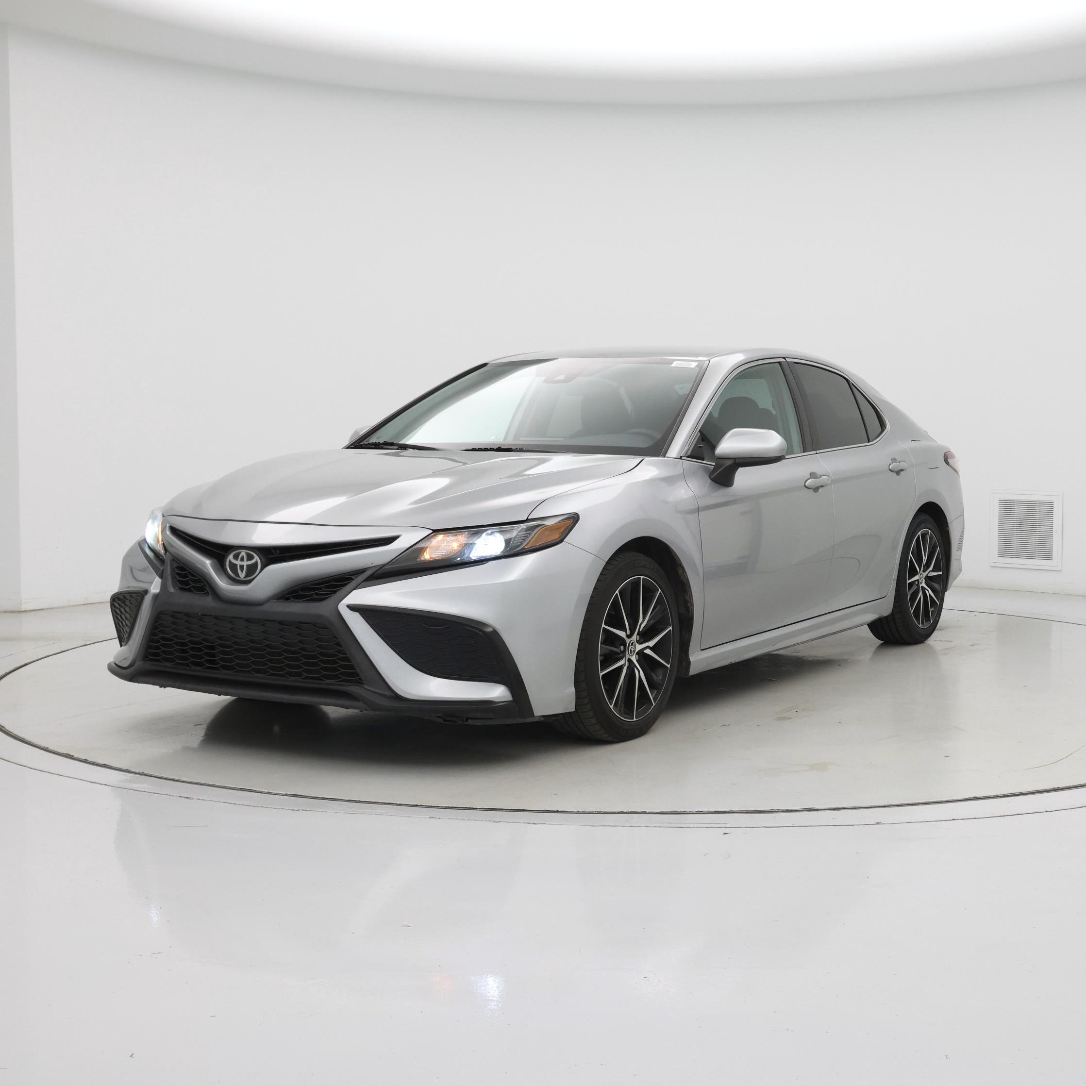 Thumbnail: 2021 Toyota Camry - 4