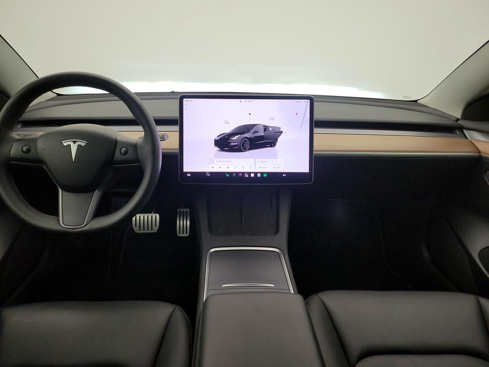 Thumbnail: 2023 Tesla Model 3 - 9