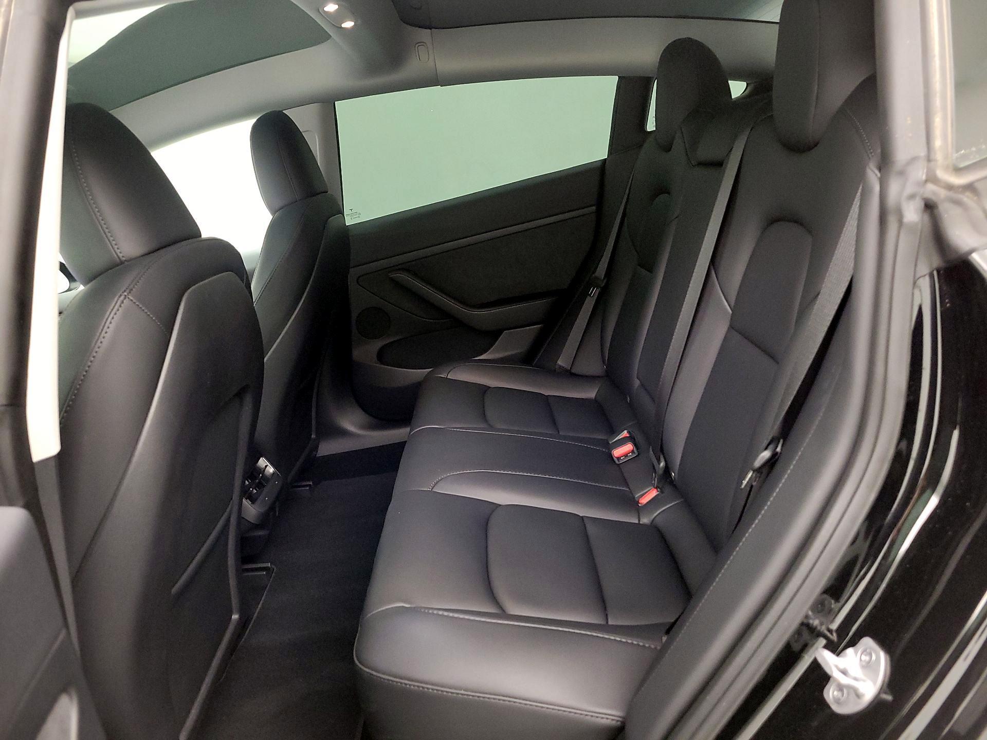 Thumbnail: 2023 Tesla Model 3 - 20